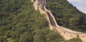 Великата китайска стена не е строена от китайци?